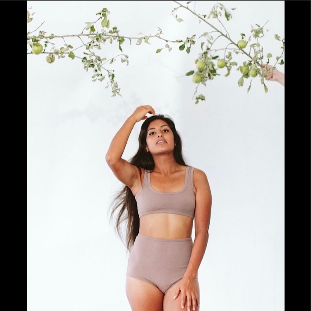 ARQ Wide Strap Bra Mauve